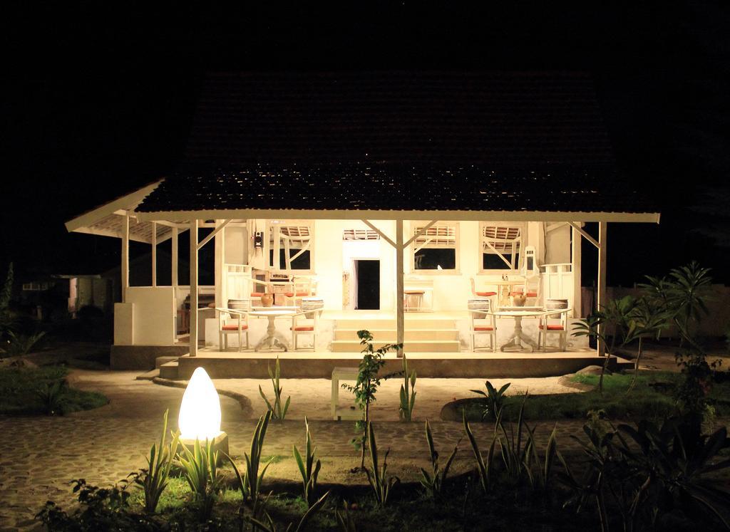 Hotel Gazebo Meno Gili Meno Exterior foto
